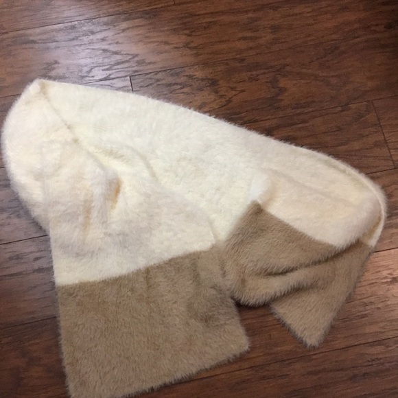 Sleeping On Snow Anthropologie Scarf So Soft! - Picture 2 of 7